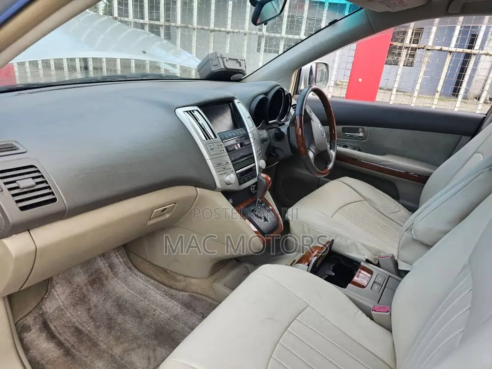 Toyota Harrier 2005 Silver