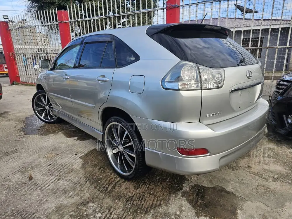 Toyota Harrier 2005 Silver