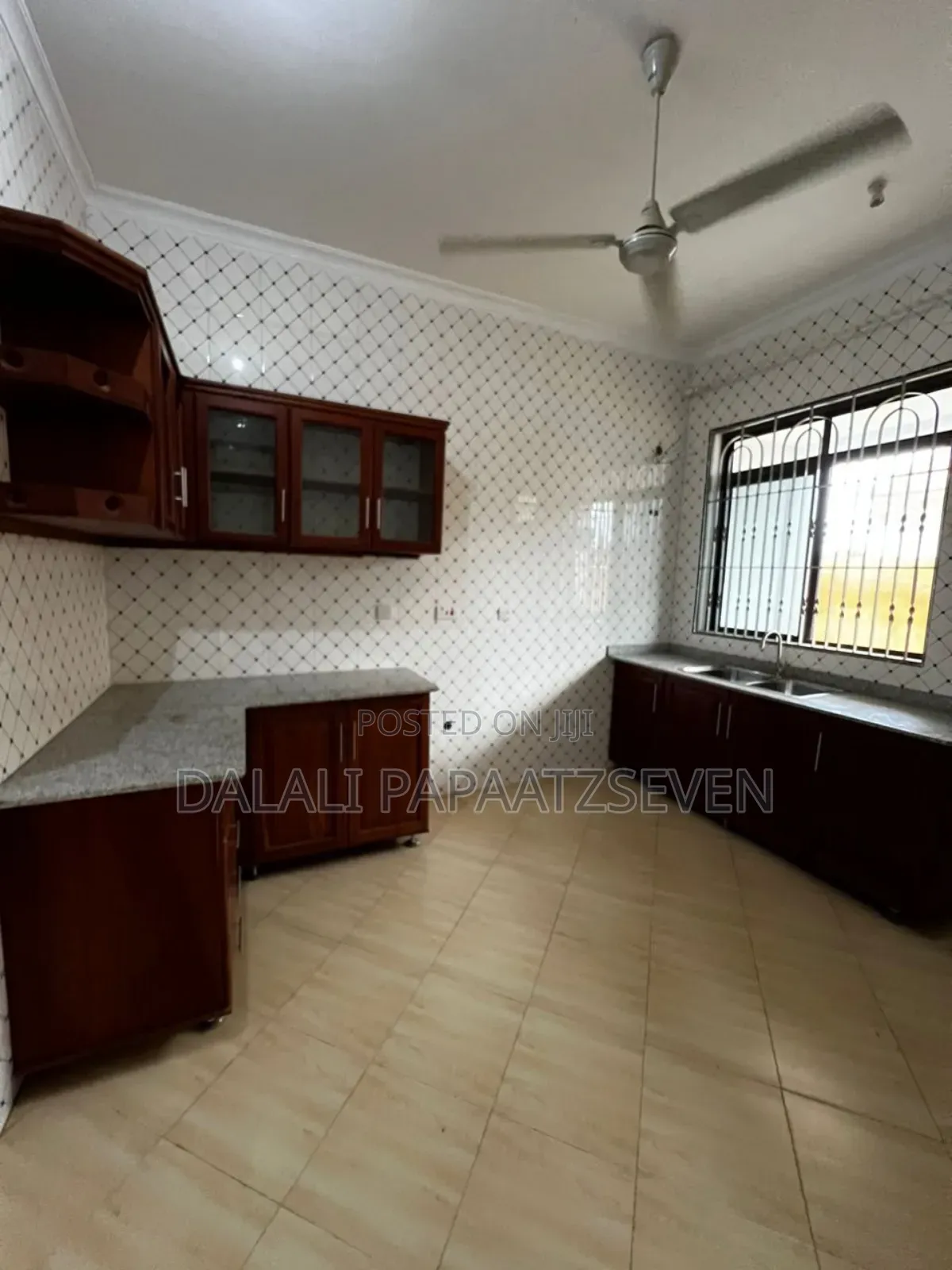 2bdrm Apartment in Dalalipapaatzseven, Bweni for rent