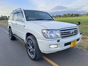 Photo - Toyota Land Cruiser 2002 White