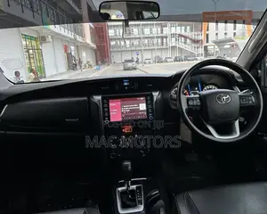 Toyota Fortuner 2.4 D AWD 2021 Silver