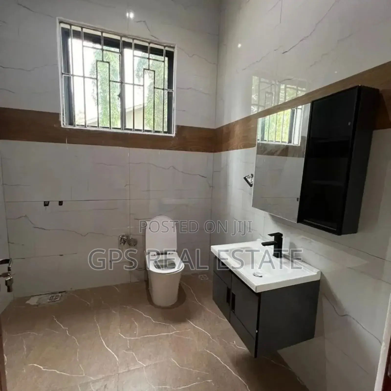3bdrm House in Ununio, Kinondoni for sale
