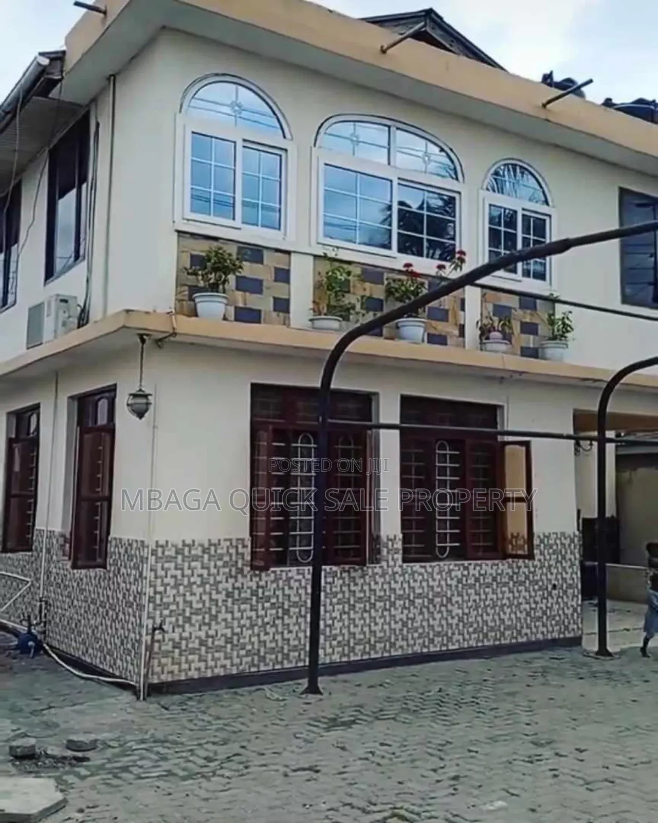 4bdrm Apartment in Kijitonyama for rent