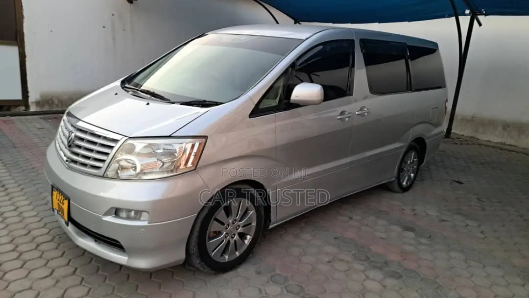 Toyota Alphard 2004 Silver