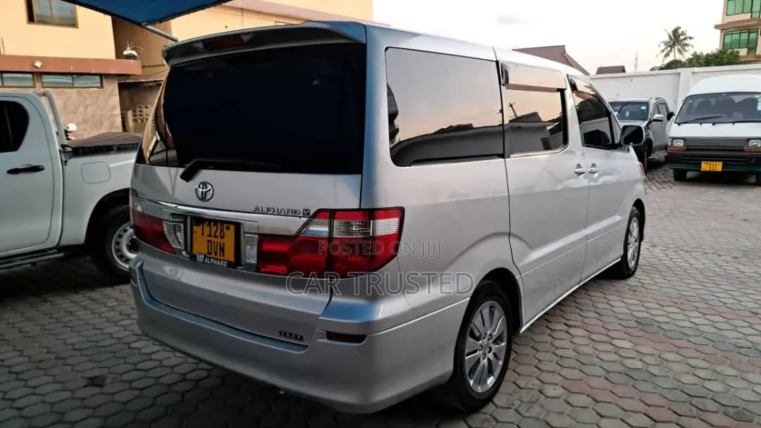 Toyota Alphard 2004 Silver
