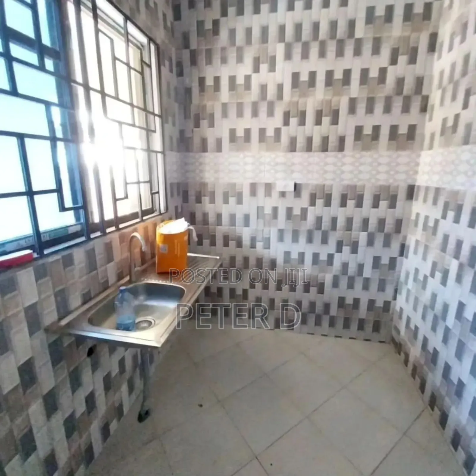 1bdrm Shared Apartment in Kimara for rent