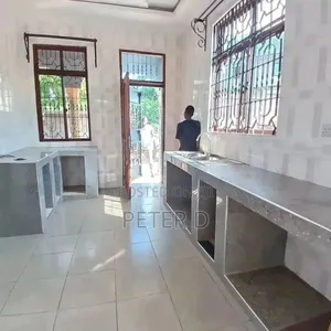 2bdrm Apartment in Kimara for rent