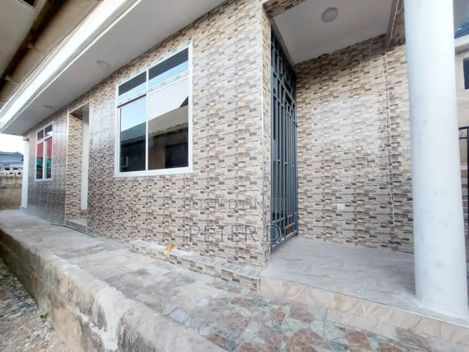 1bdrm Apartment in Kimara for rent