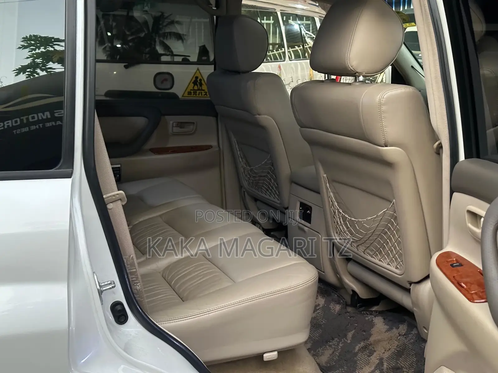 Toyota Land Cruiser 2006 White