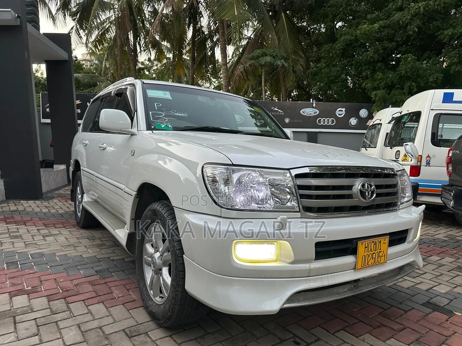 Toyota Land Cruiser 2006 White