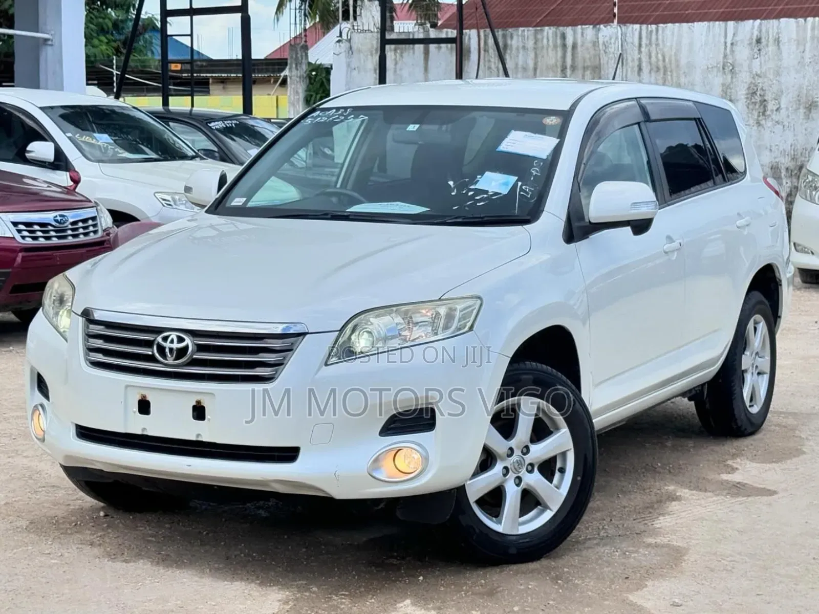 Toyota Vanguard 2008 White