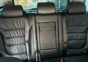 Volkswagen Touareg 2014 White
