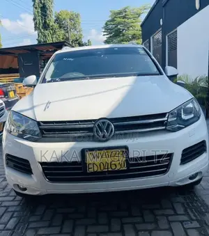 Volkswagen Touareg 2014 White