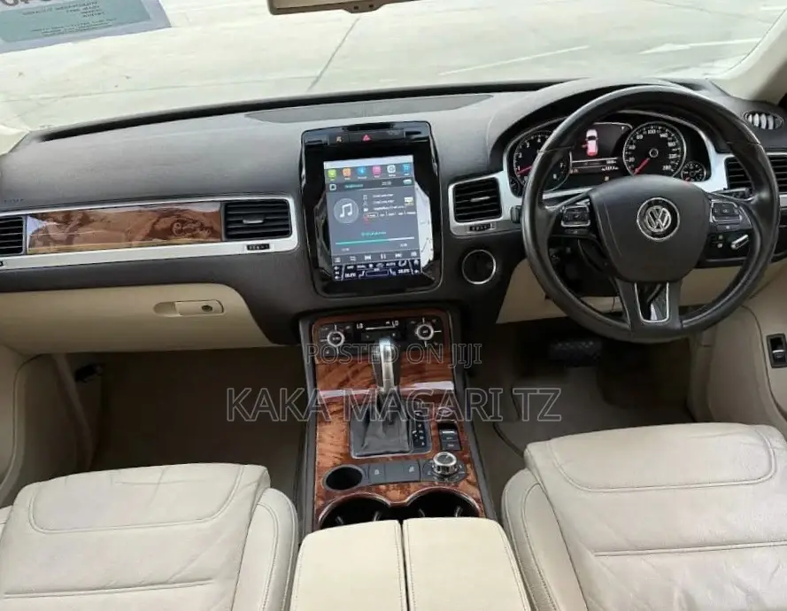 Volkswagen Touareg 2013 Black