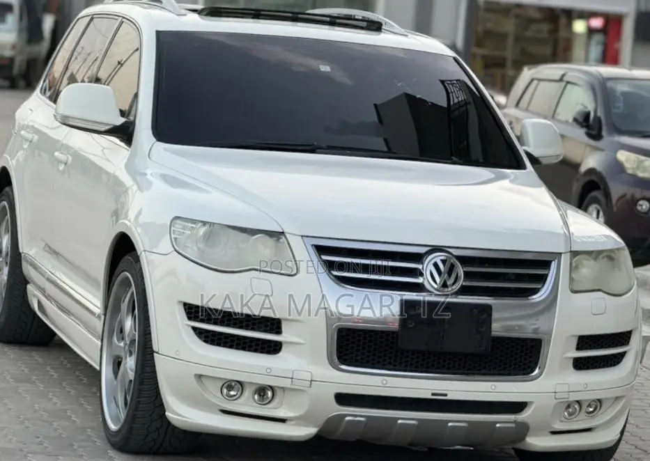 Volkswagen Touareg 2010 White