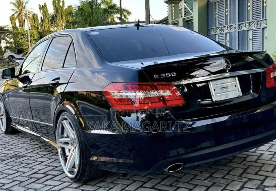 Mercedes-Benz E250 2011 Black