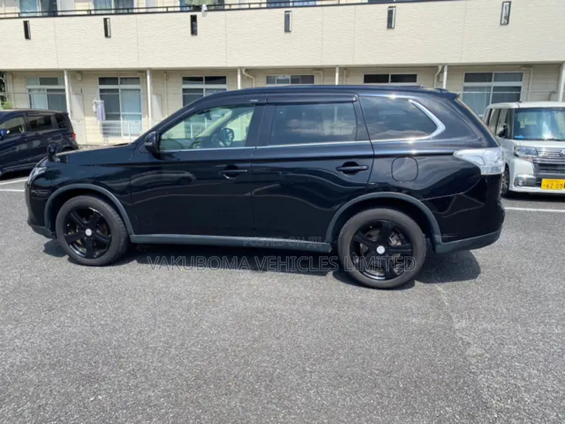 Mitsubishi Outlander 2015 Black
