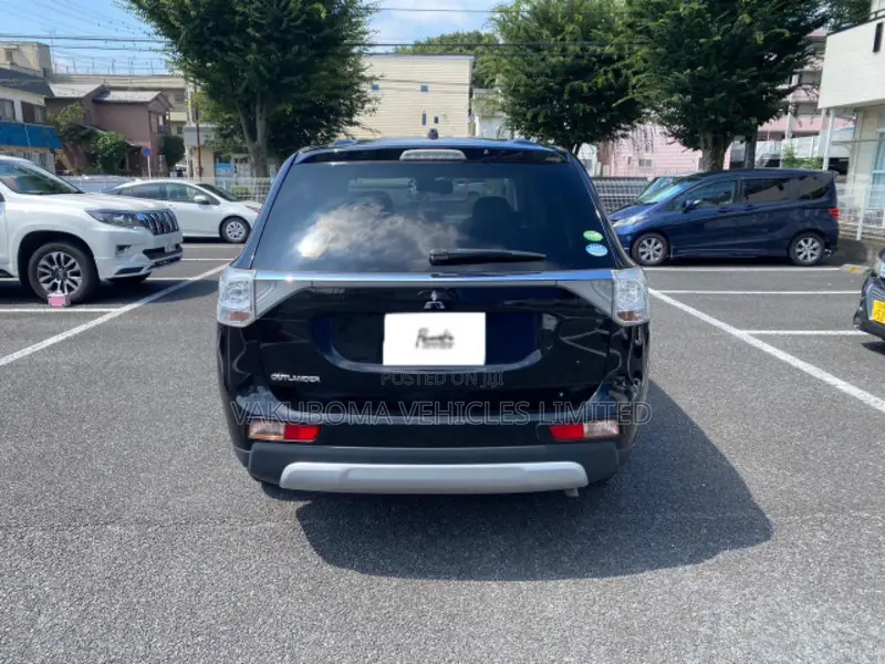 Mitsubishi Outlander 2015 Black