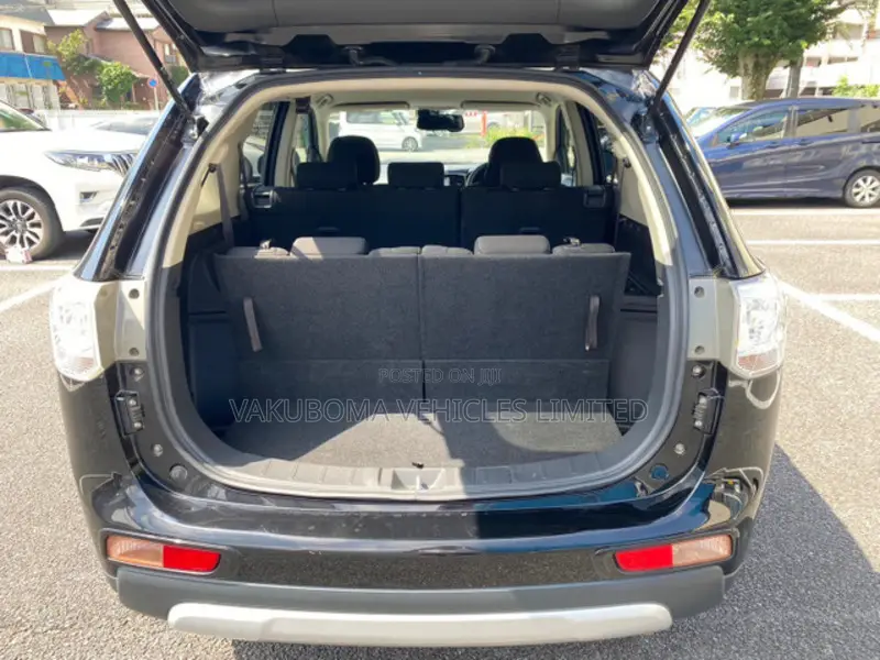 Mitsubishi Outlander 2015 Black