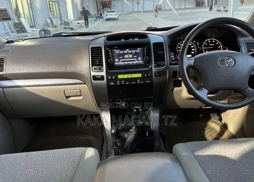 Toyota Land Cruiser Prado 2002 Black