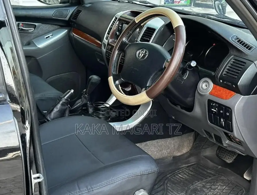 Toyota Land Cruiser Prado 2006 Black