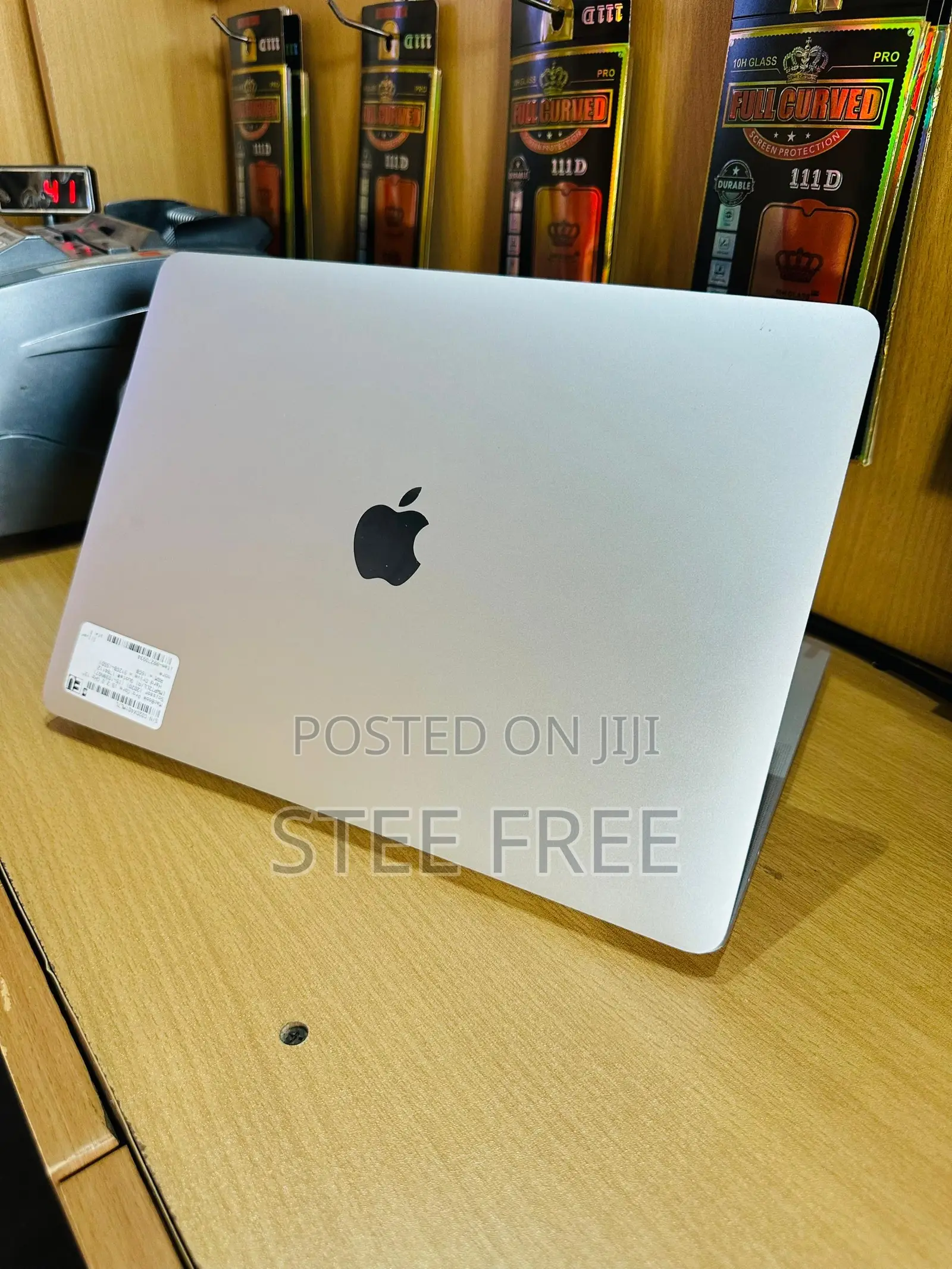 Laptop Apple MacBook Pro 2020 16GB Intel Core I5 SSD 512GB