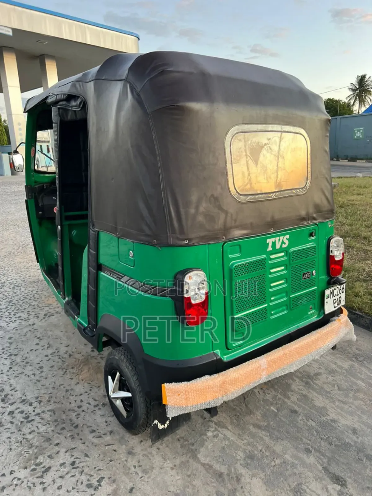 TVS King Deluxe Plus iTouch Start 2024 Green