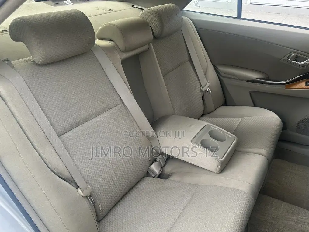 Toyota Premio 2008 Silver