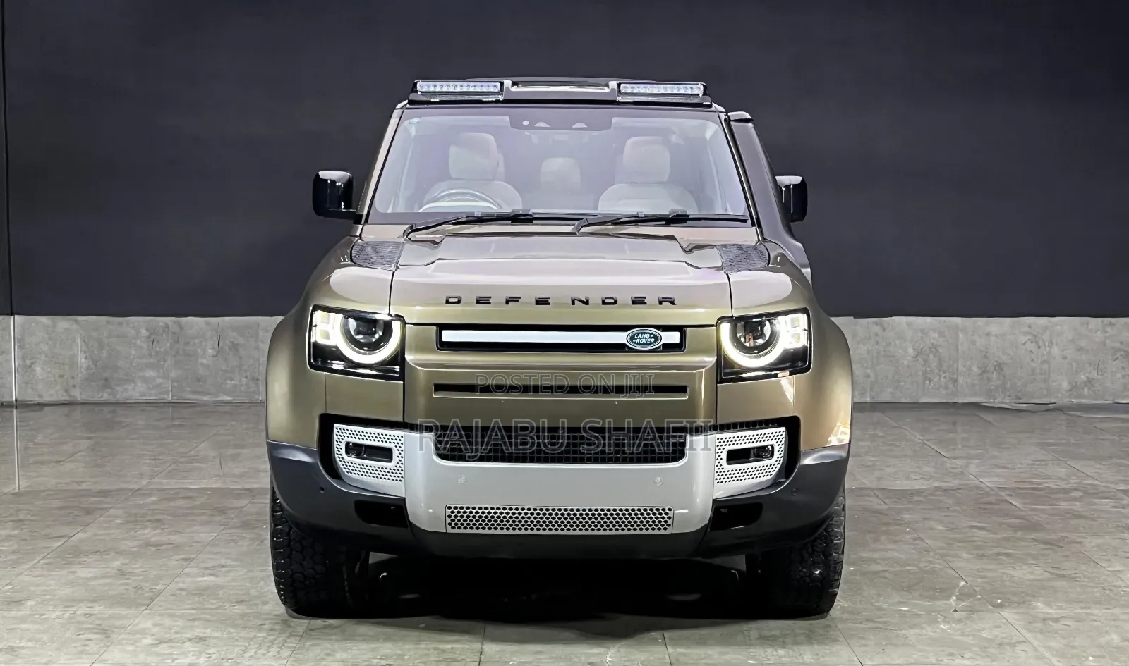 Land Rover Defender X-Dynamic HSE 2022 Gold