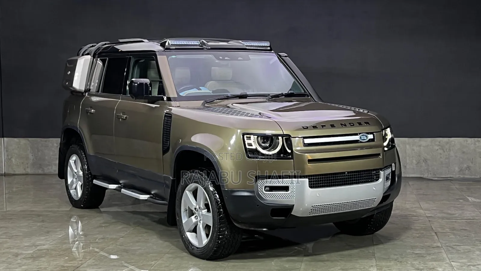 Land Rover Defender X-Dynamic HSE 2022 Gold