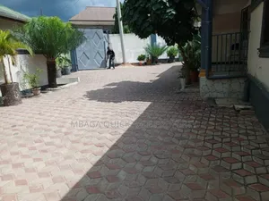 6bdrm House in Mbezi Center for sale