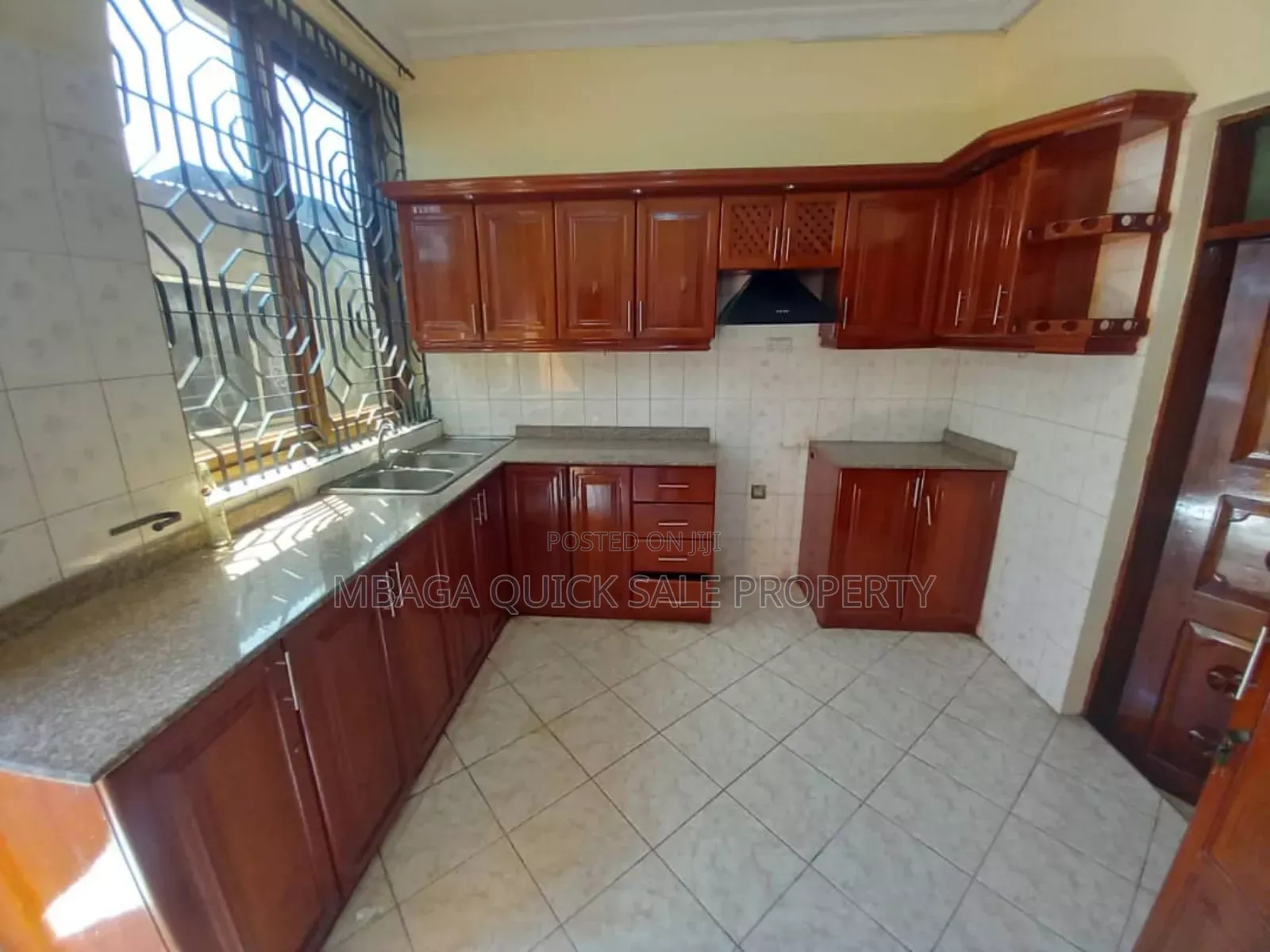 3bdrm Apartment in Msasani Ccbrt for rent