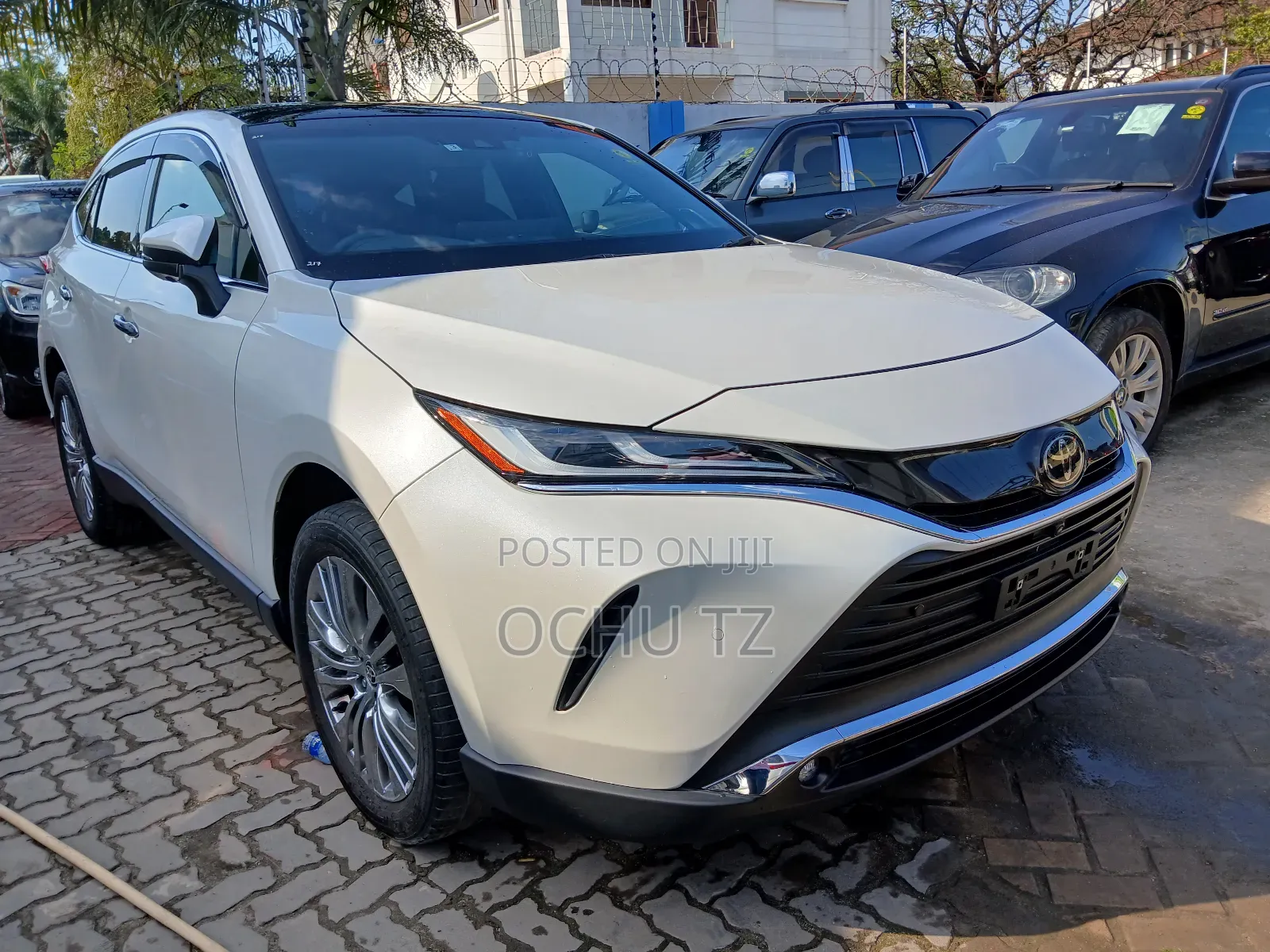Toyota Harrier 2019 White