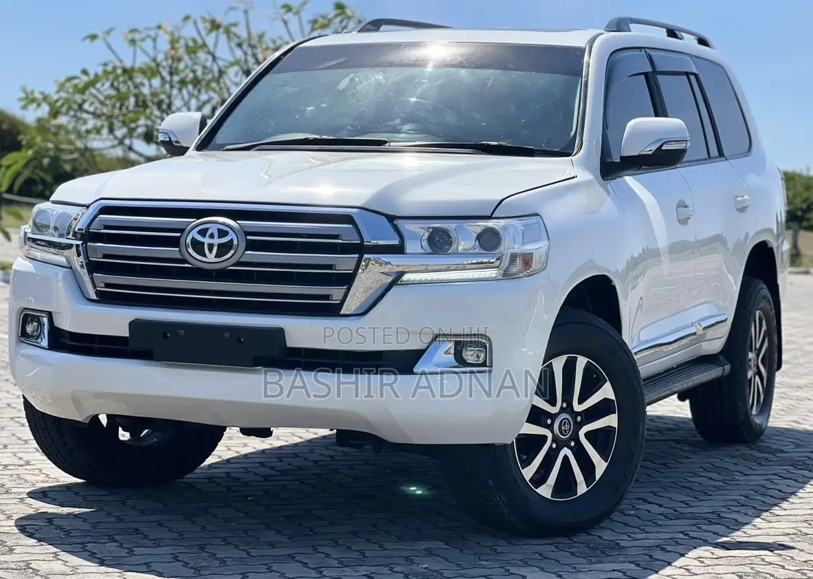 Toyota Land Cruiser 4.5 V8 VXR 2010 White