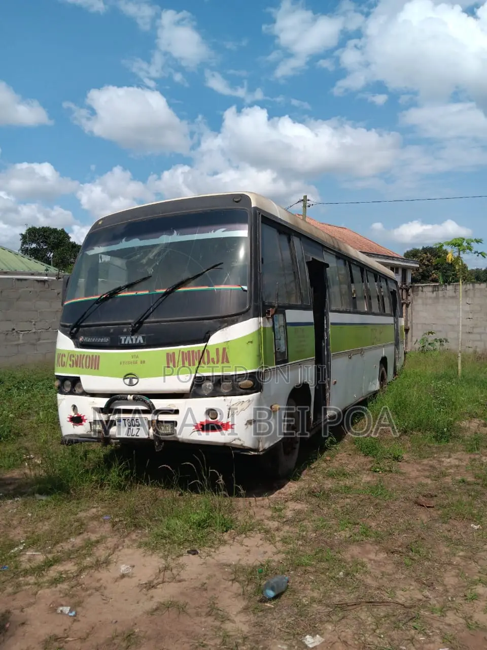 Tata Starbus Ultra Skool 2000 Grey