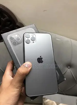 New Apple iPhone 11 Pro Max 256 GB Black