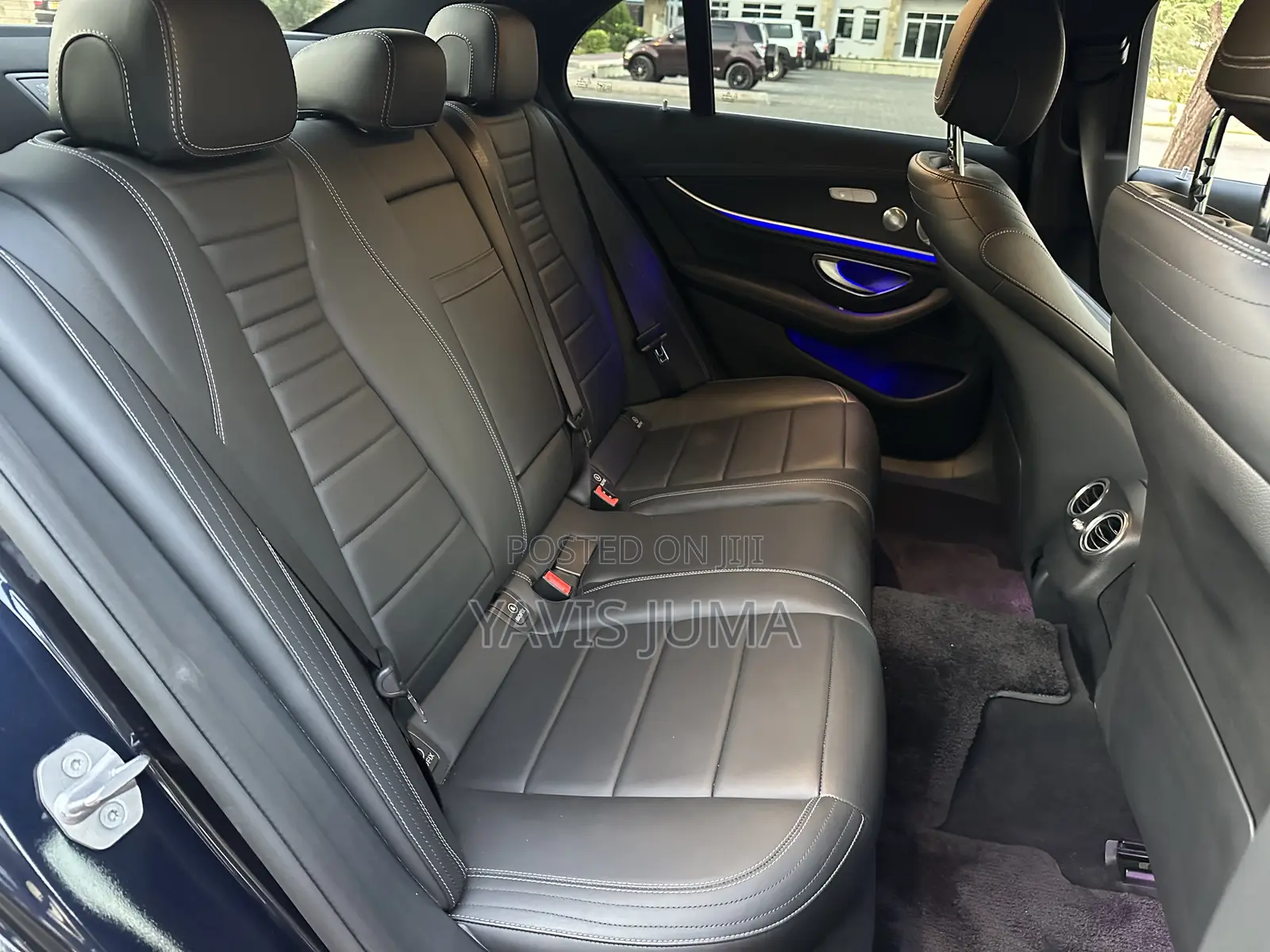 Mercedes-Benz E220 2017 Blue