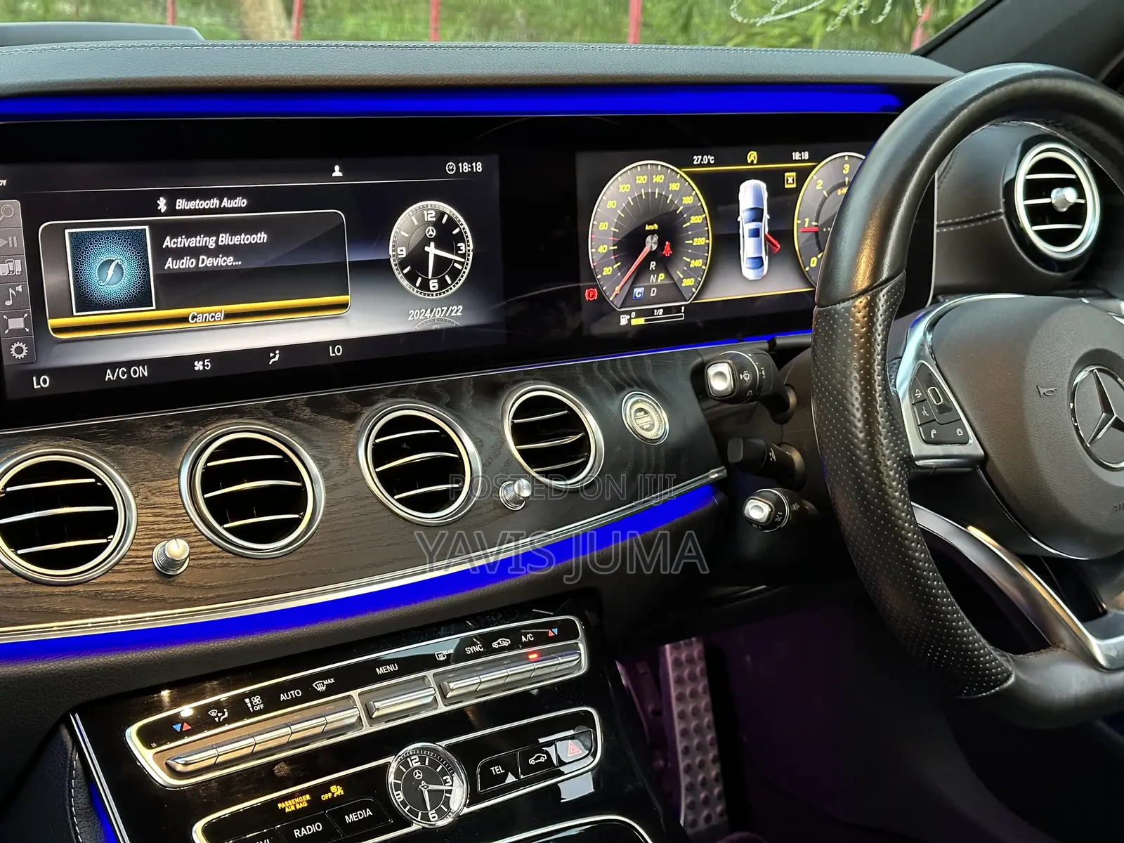 Mercedes-Benz E220 2017 Blue