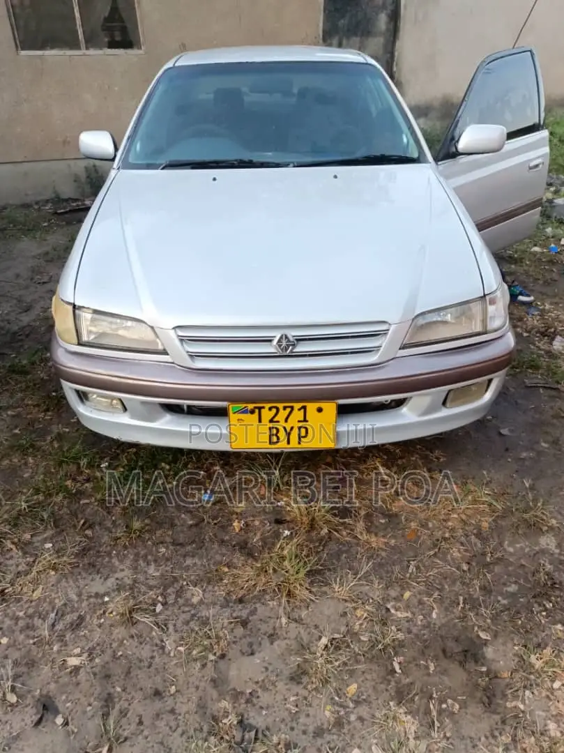 Toyota Premio 2001 Silver