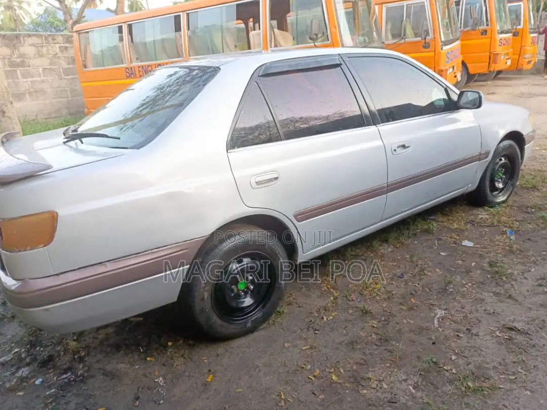 Toyota Premio 2001 Silver