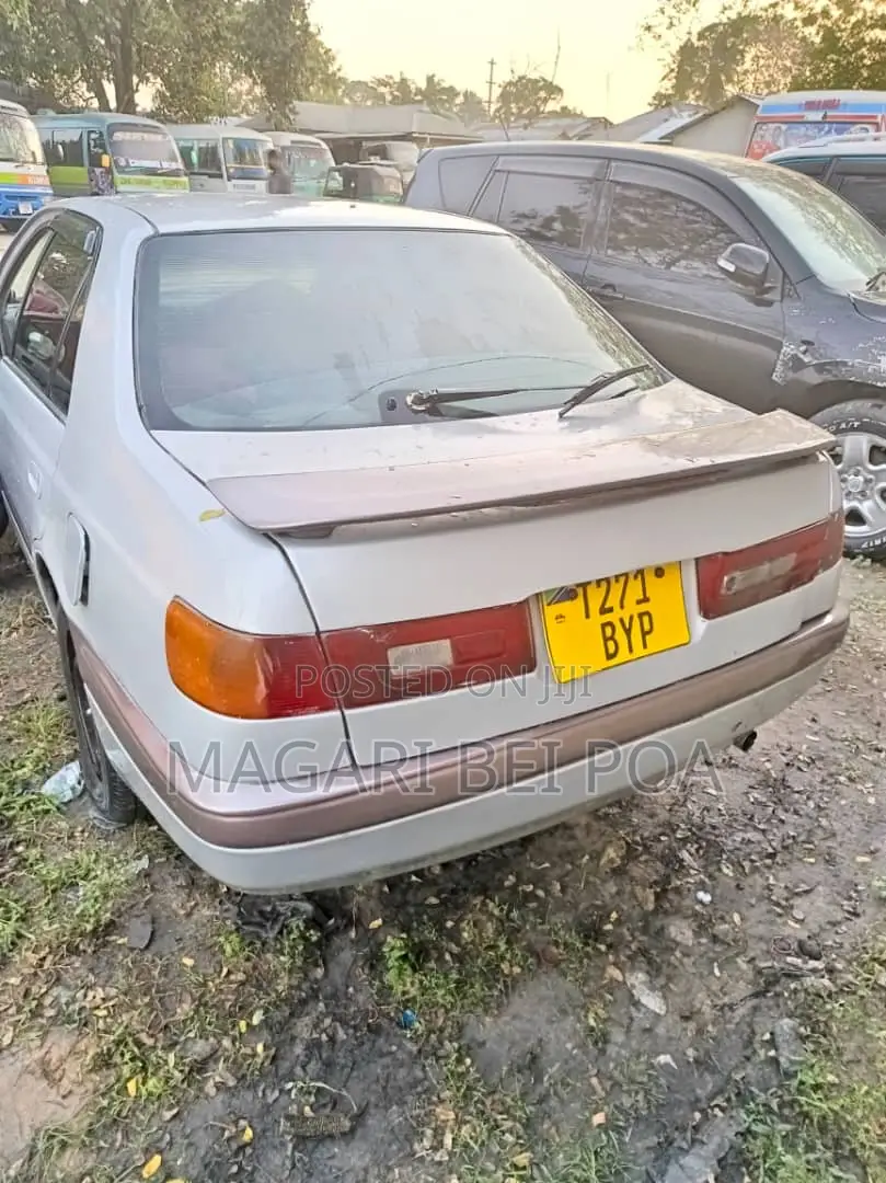 Toyota Premio 2001 Silver