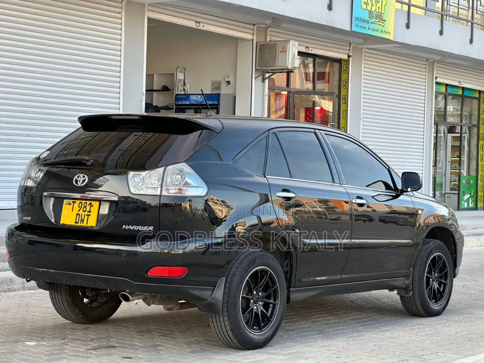 Toyota Harrier 2.4 2006 Black