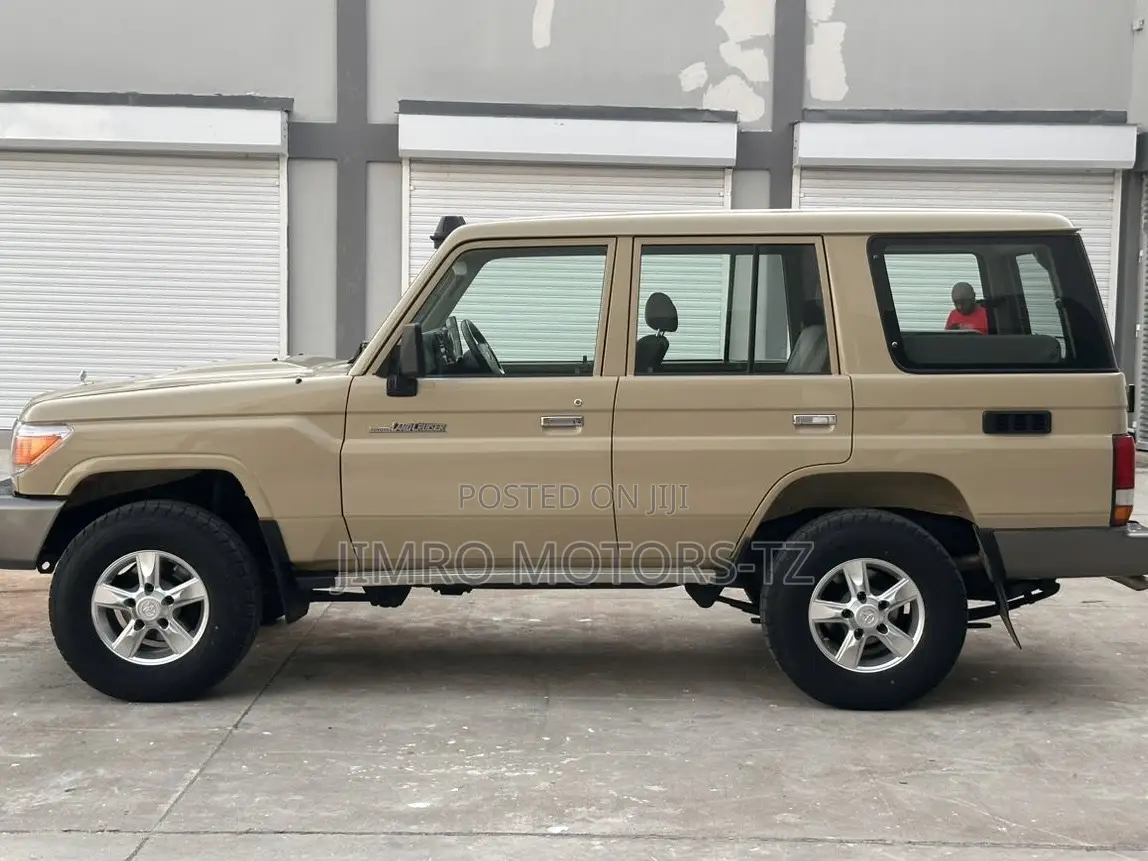 Toyota Land Cruiser 2015 Beige