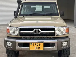Toyota Land Cruiser 2015 Beige