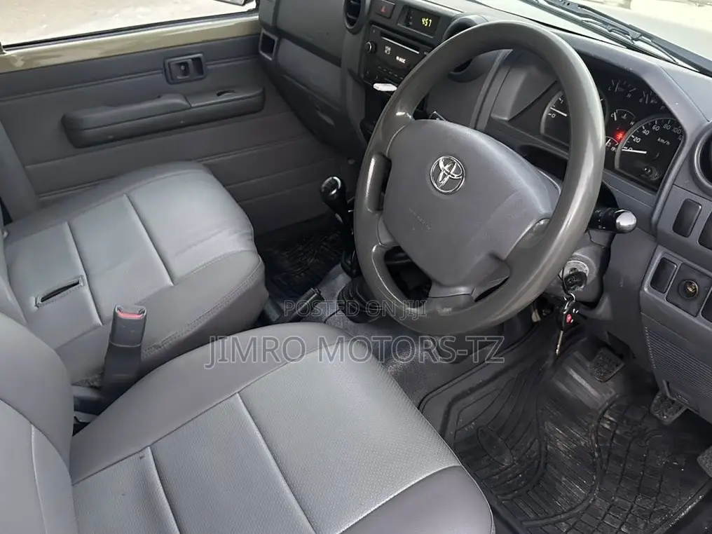 Toyota Land Cruiser 2015 Beige