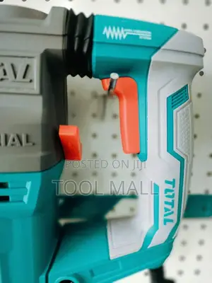 Total Rotary Hammer 1500w TH1153216