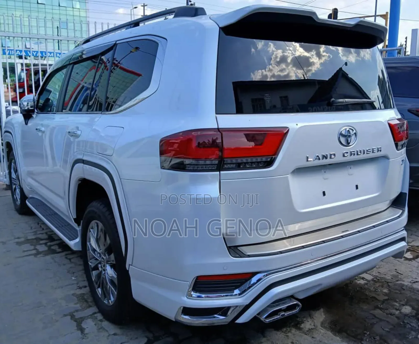 Toyota Land Cruiser 2024 White