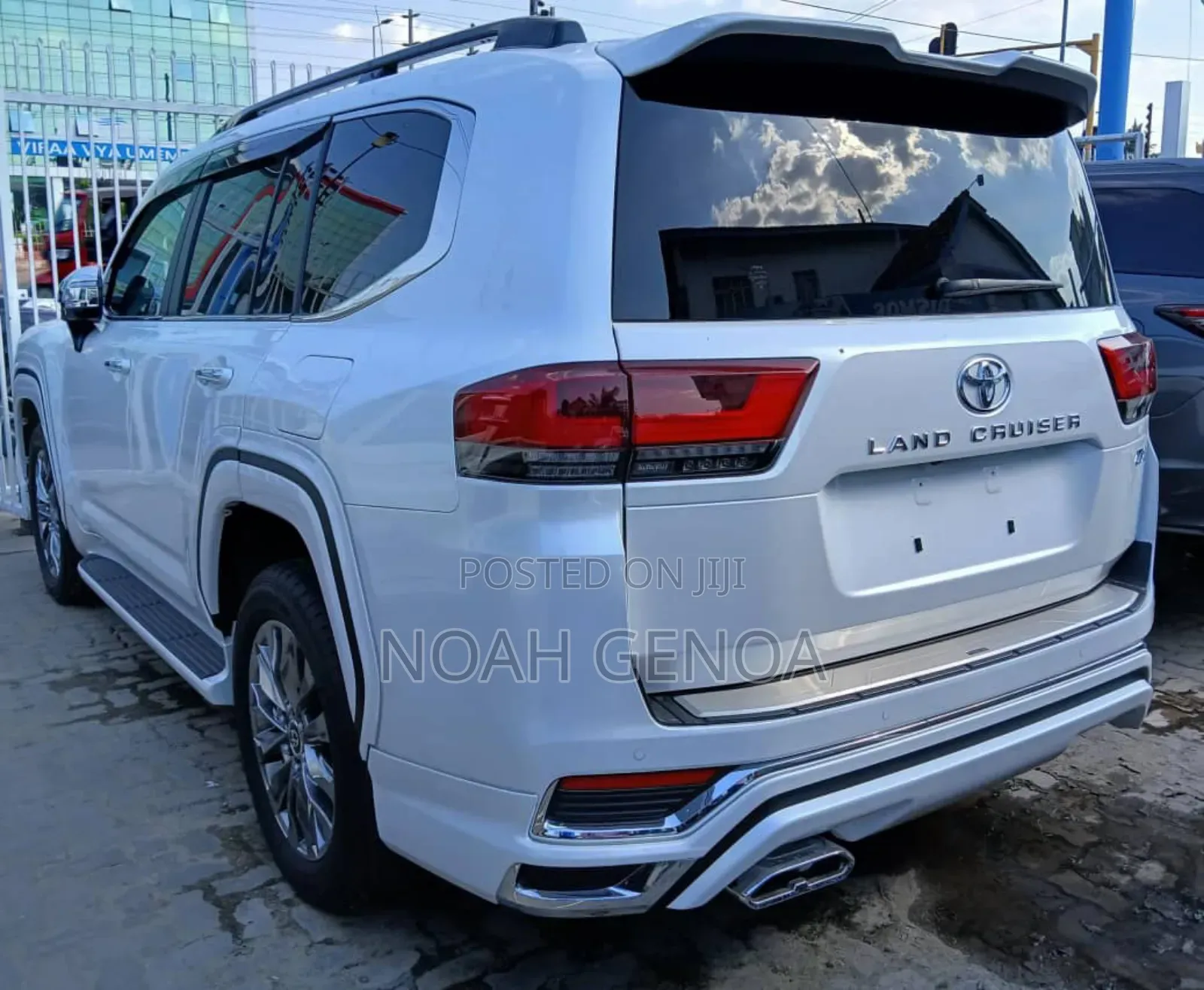Toyota Land Cruiser 2024 White