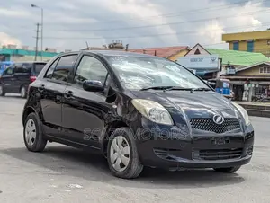 Toyota Vitz 2009 Black
