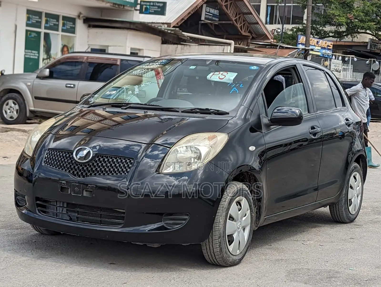 Toyota Vitz 2009 Black